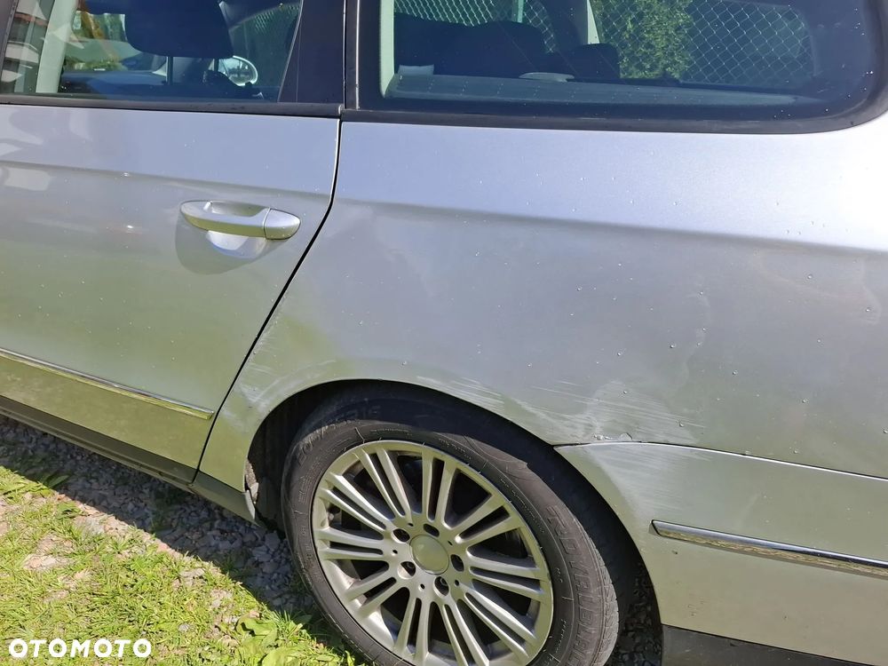 Volkswagen Passat - 11