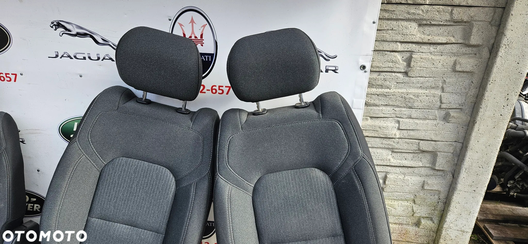 RAM 1500 V 5 2019- Big Horn KRÓTKI QUAD CAB 1,5 Komplet foteli Fotele tapicerka Kanapa Środek Boczki wykładzina Słupek próg listwa CZARNE WNĘTRZE WELUR - 11