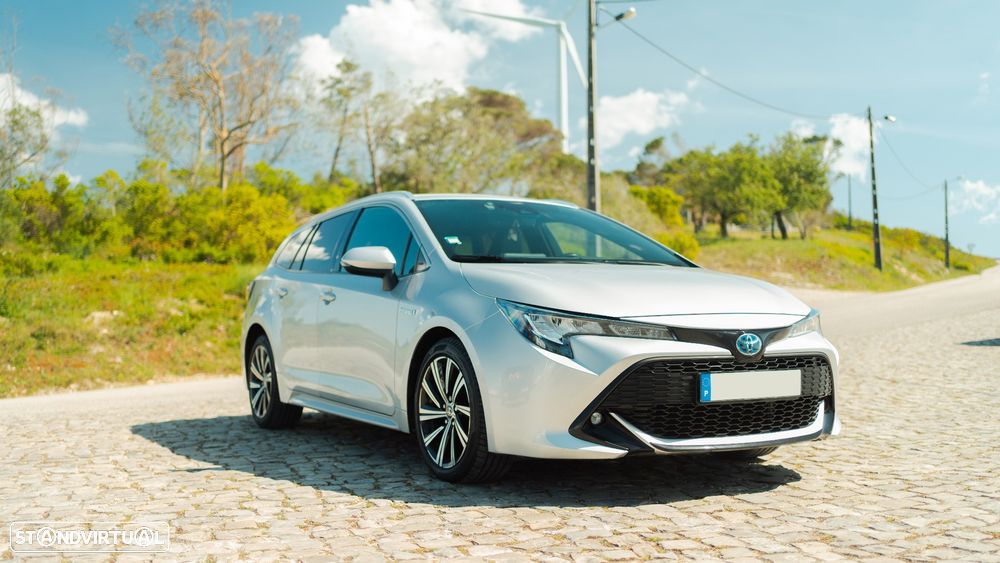 Toyota Corolla Touring Sports 1.8 Hybrid Comfort+P.Sport - 3