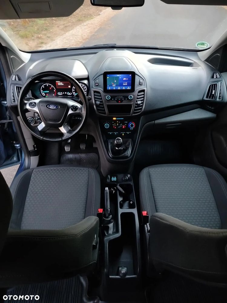 Ford Transit Connect - 11