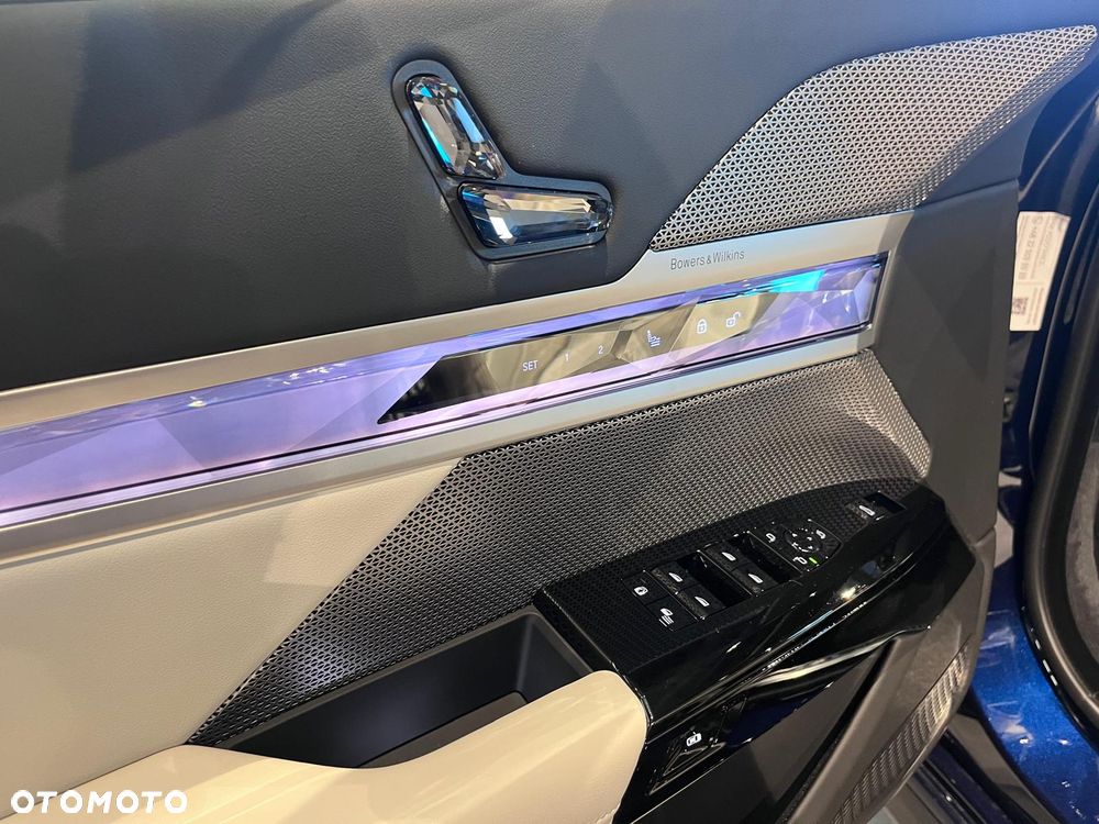 BMW Seria 7 740d xDrive mHEV sport - 23