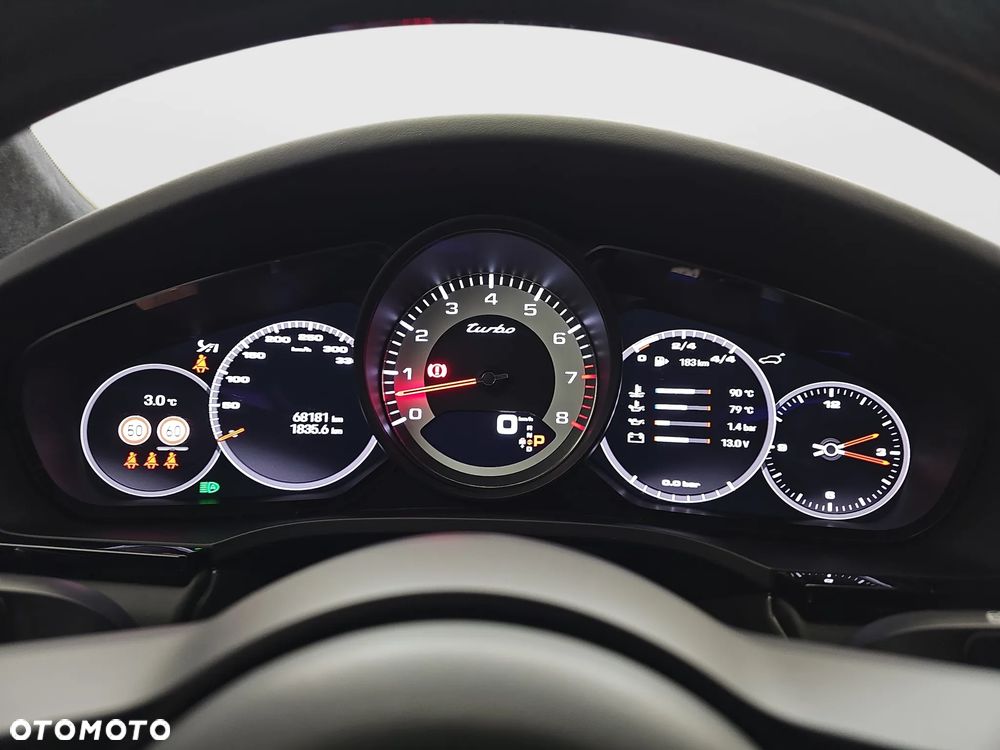 Porsche Cayenne Turbo - 25