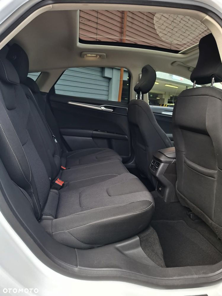 Ford Mondeo 2.0 TDCi STart-Stopp PowerShift-Aut Titanium - 12