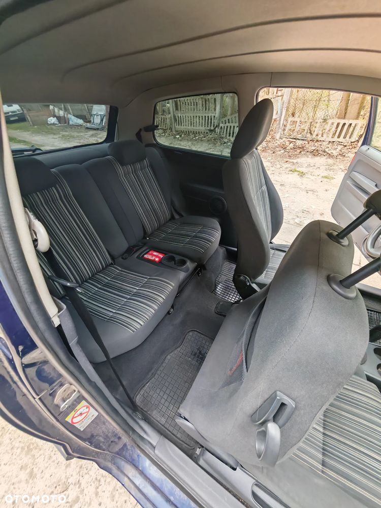 Volkswagen Fox 1.2 - 25