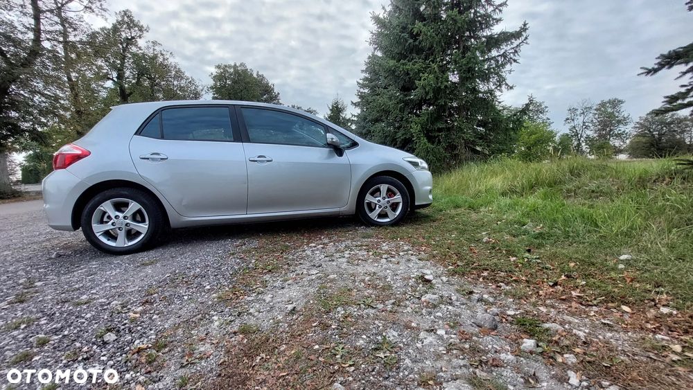 Toyota Auris 1.6 Dynamic - 11