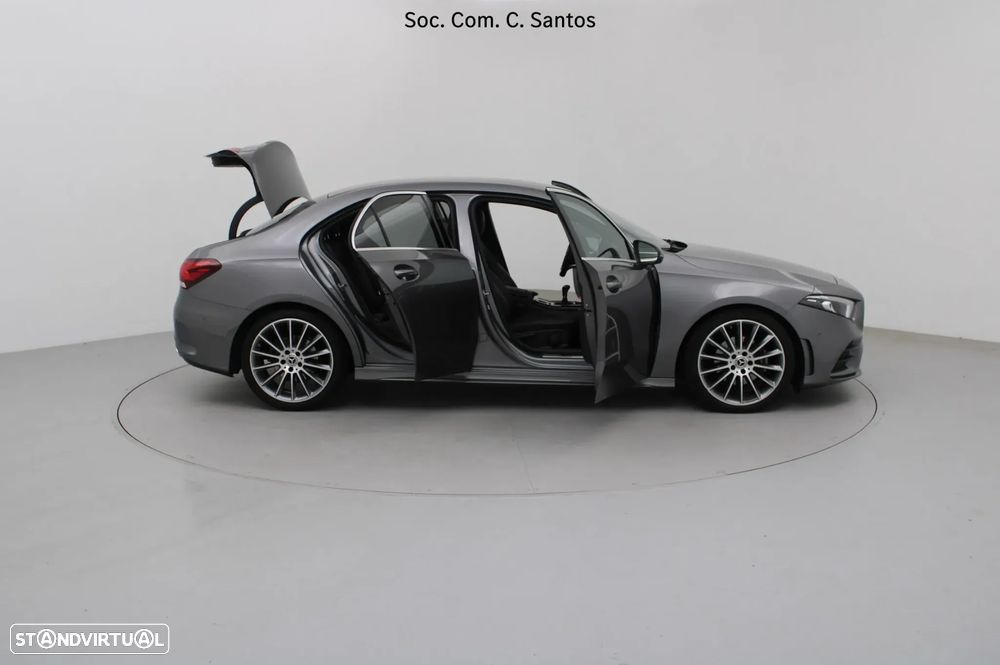 Mercedes-Benz A 200 Limousine AMG Line - 10