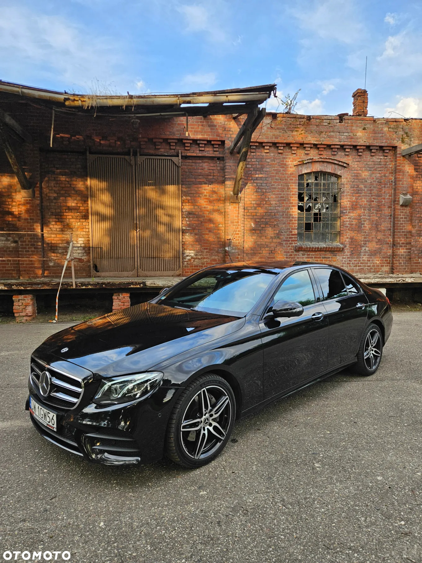 Mercedes-Benz Klasa E 220 d 4-Matic 9G-TRONIC - 19