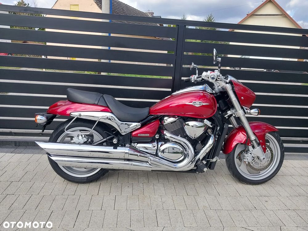 Suzuki Intruder - 1
