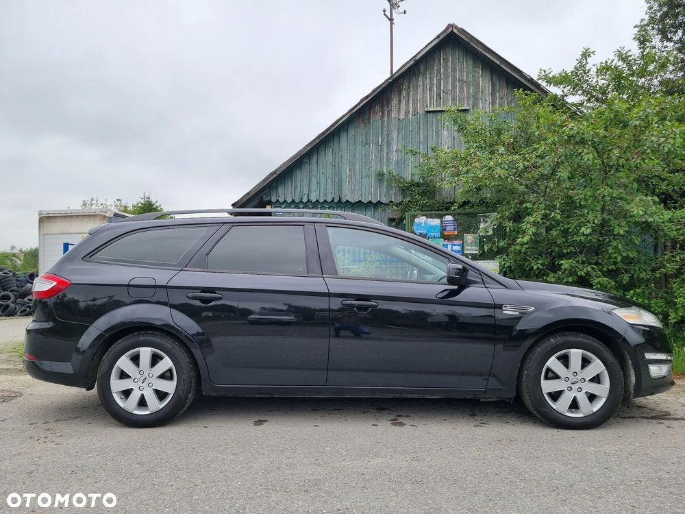 Ford Mondeo SW 1.6 TDCi Champions Edition - 4