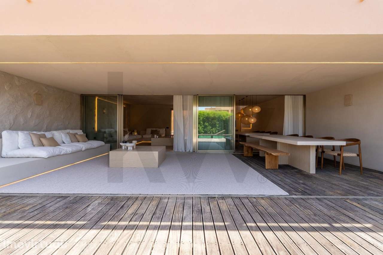 Moradia V4 exclusiva a estrear, com Jardim e Piscina privativos na Her - Grande imagem: 4/54