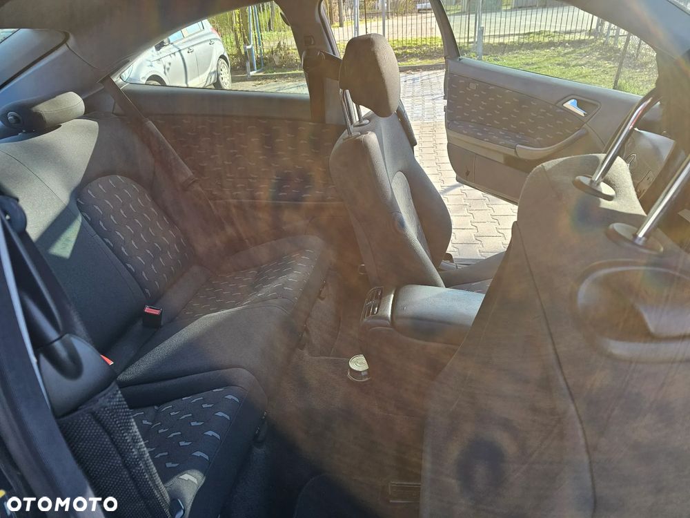 Mercedes-Benz Klasa C 200 Kompressor Automatik - 15