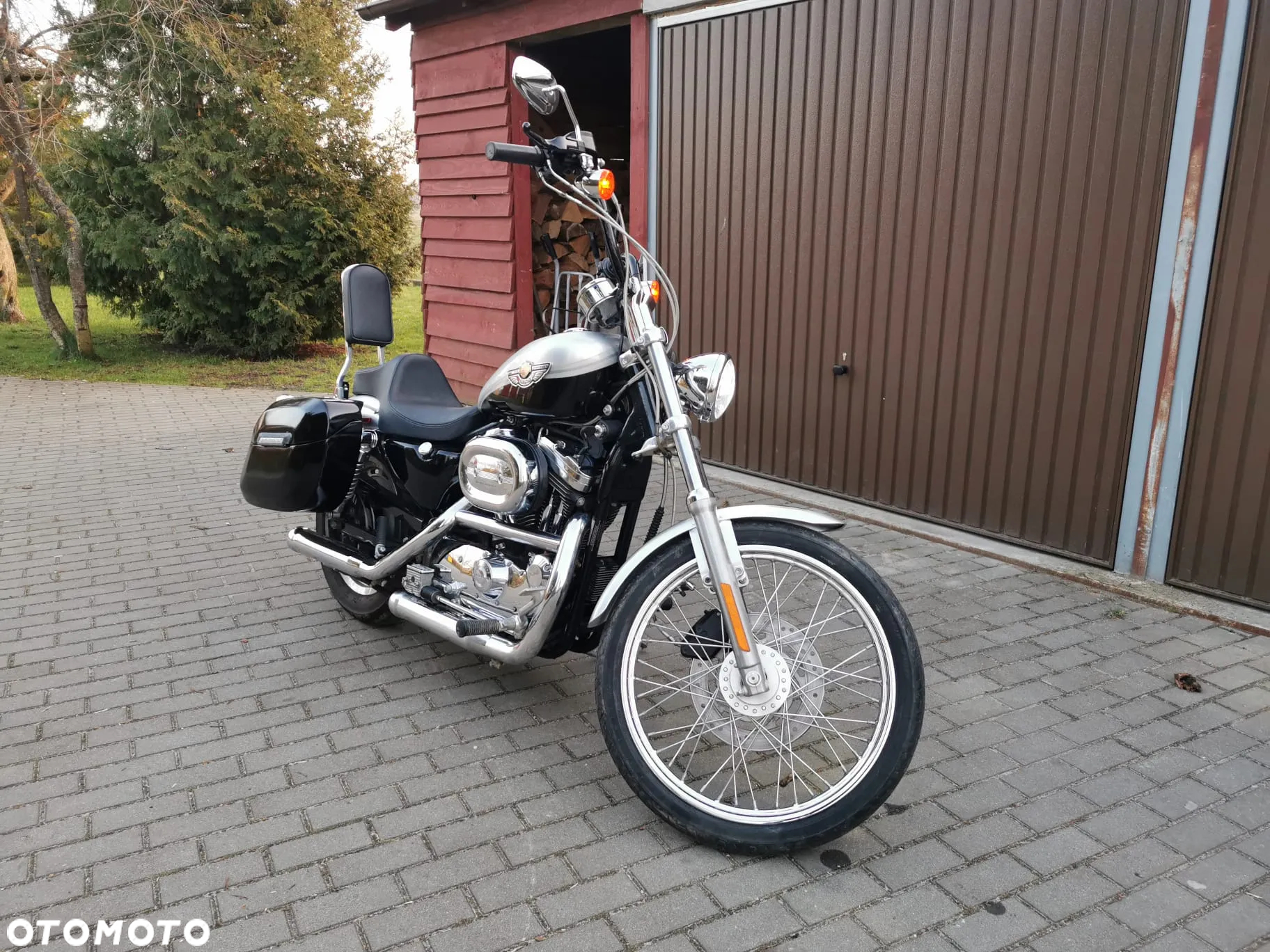 Harley-Davidson Sportster Custom 1200C - 13
