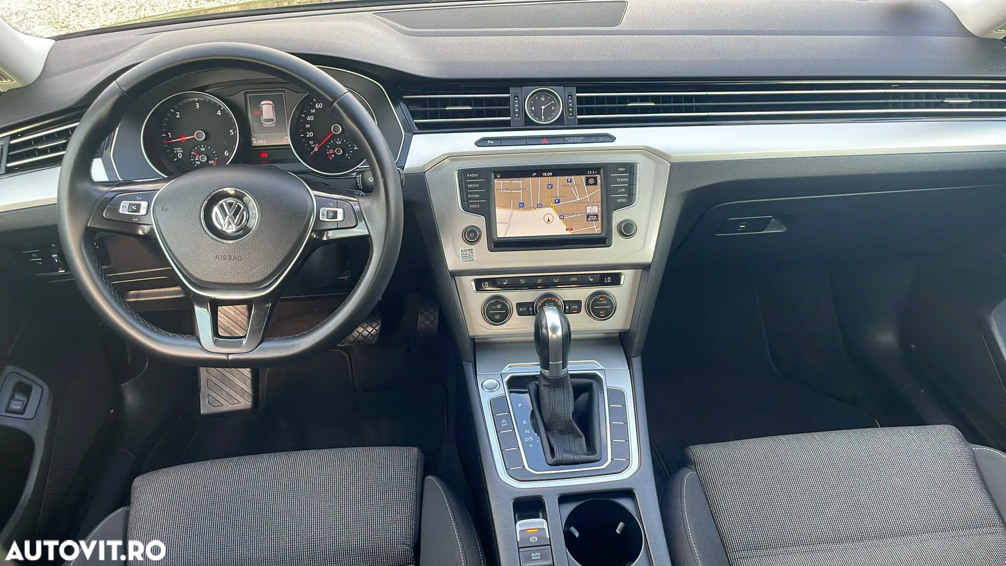 Volkswagen Passat - 7