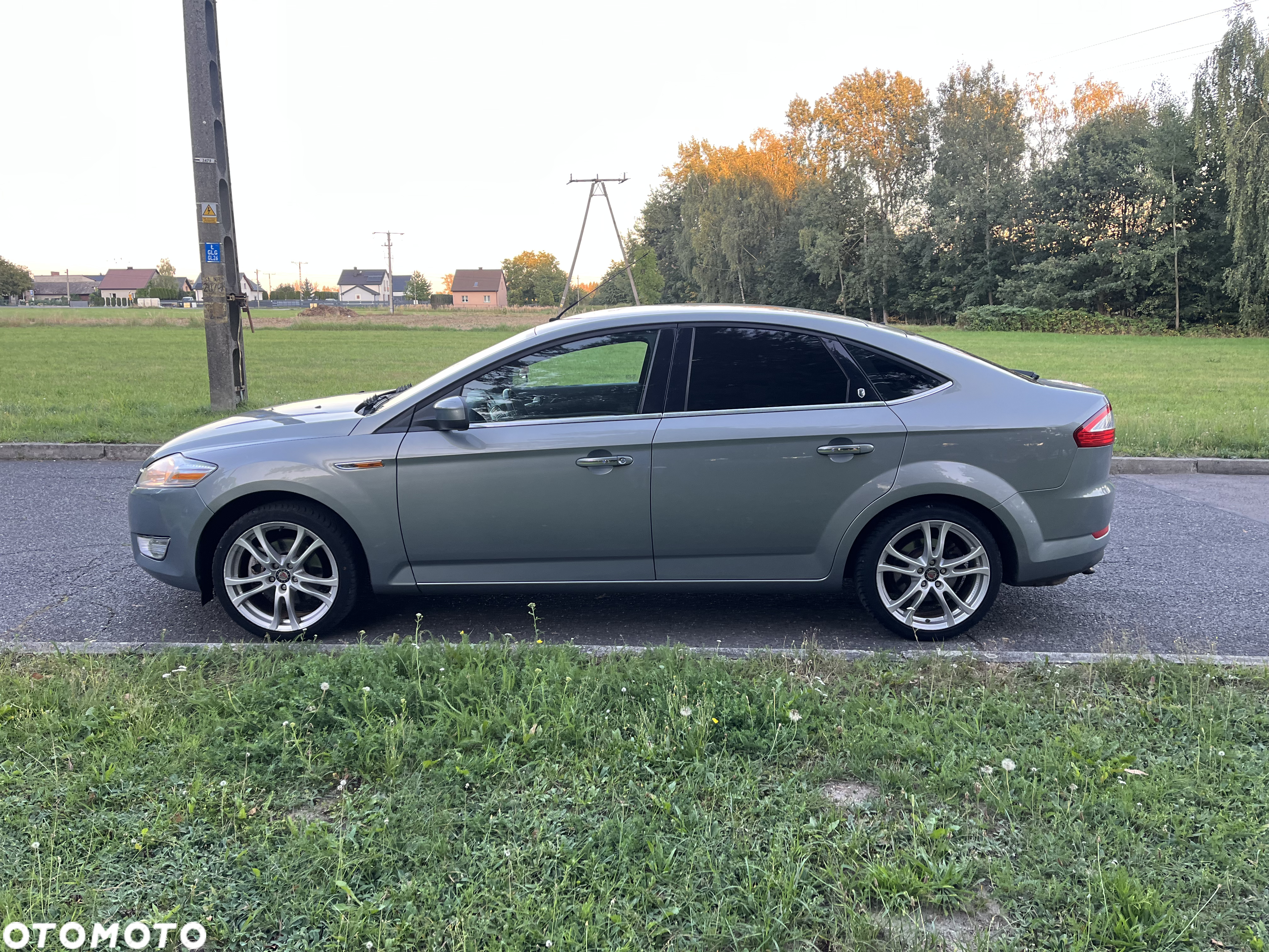 Ford Mondeo 2.0 Ghia - 5