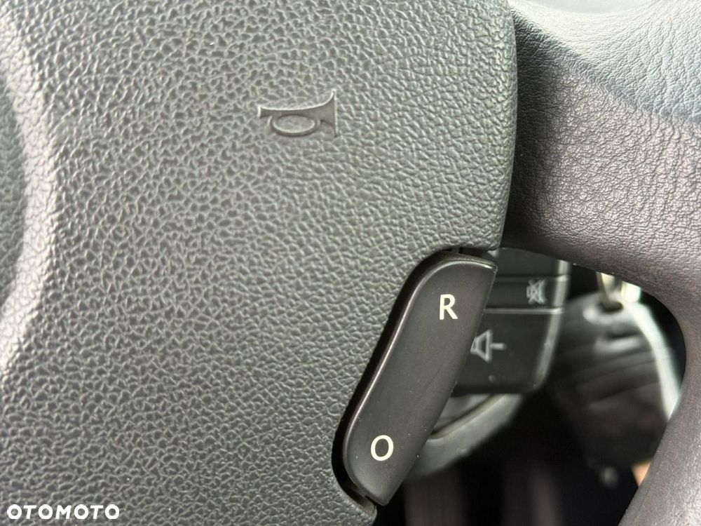 Renault Clio 1.5 dCi Authentique - 17