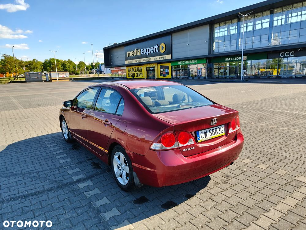 Honda Civic 1.8 Executive - 5