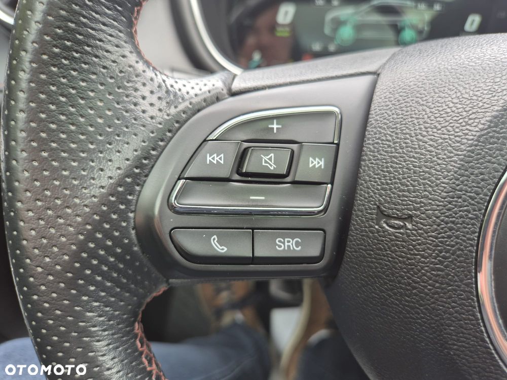 MG HS PHEV Luxury - 21