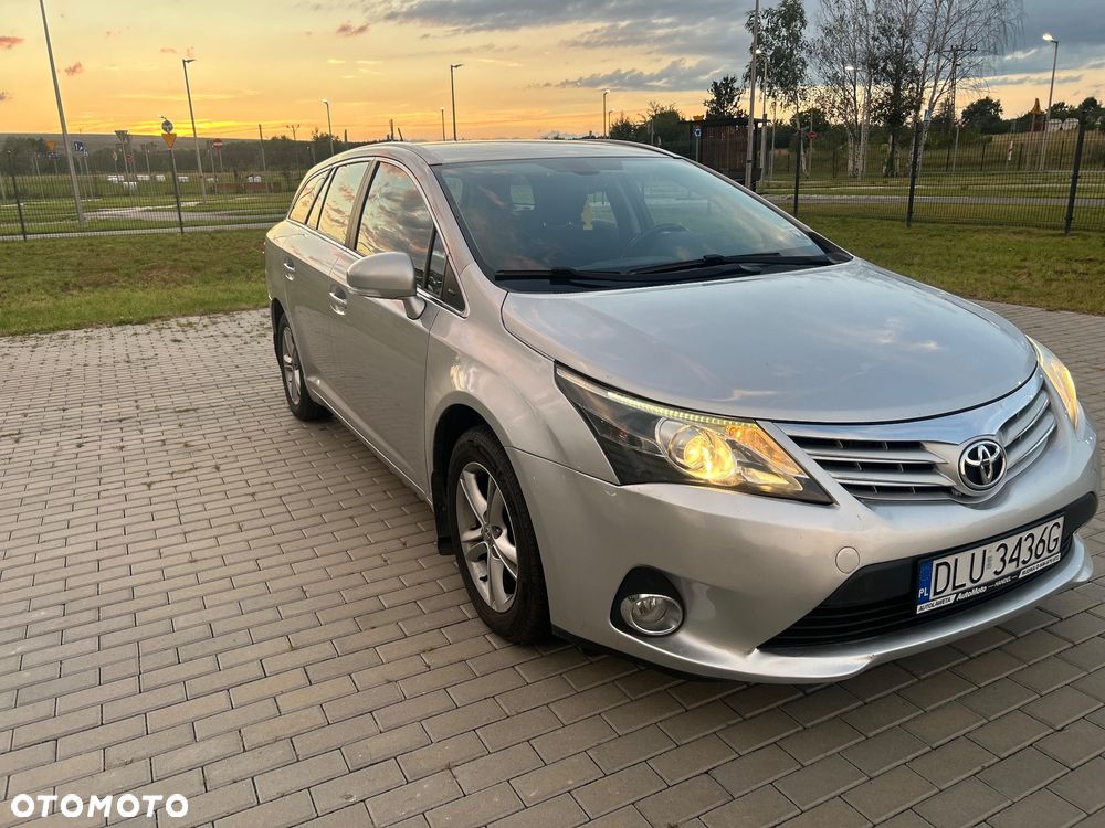 Toyota Avensis 2.0 D-4D Comfort - 2