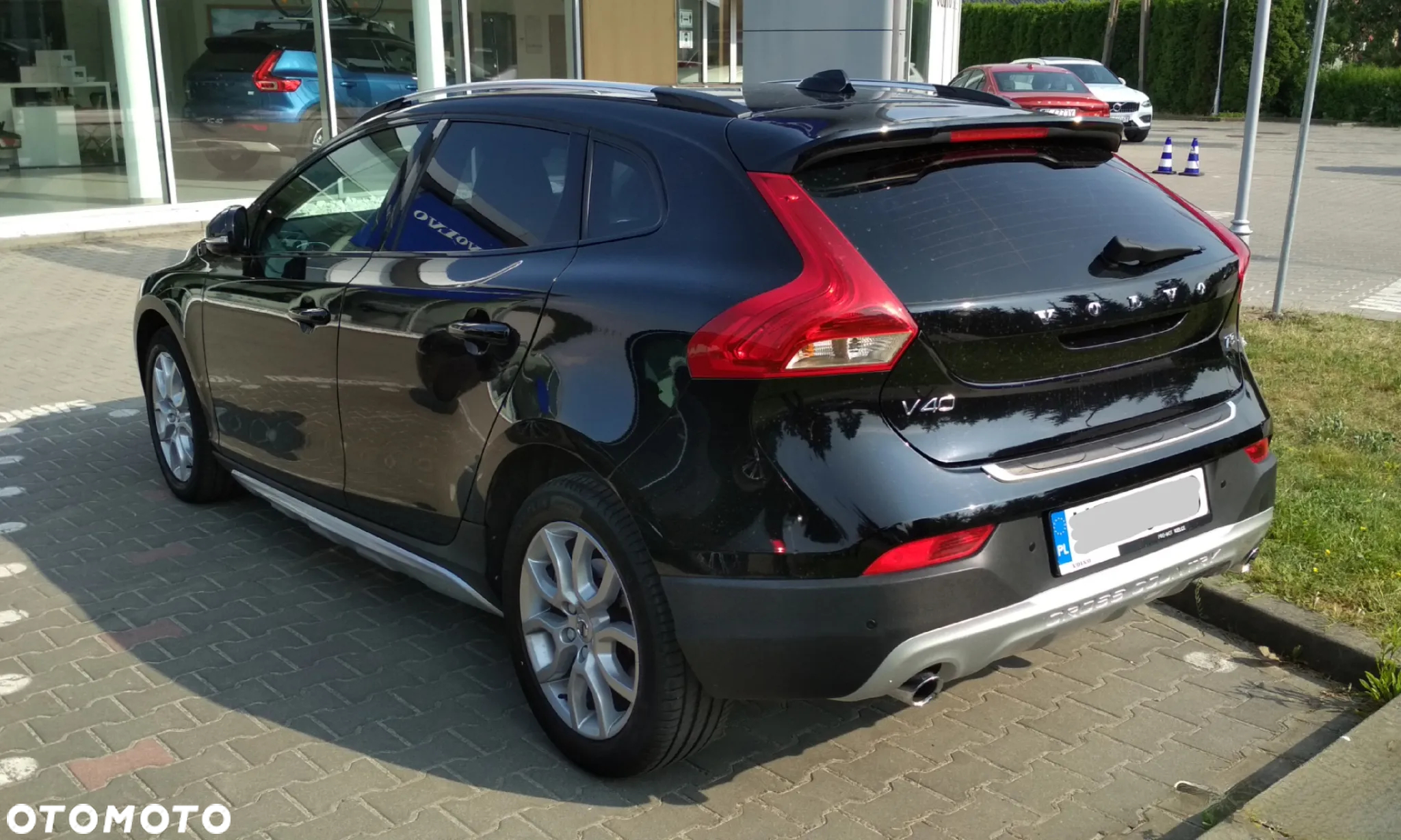 Volvo V40 T3 Drive-E R-Design Kinetic - 3