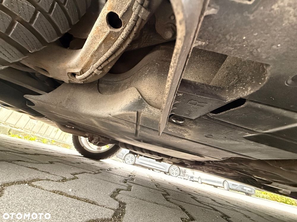 BMW Seria 3 316ti - 13