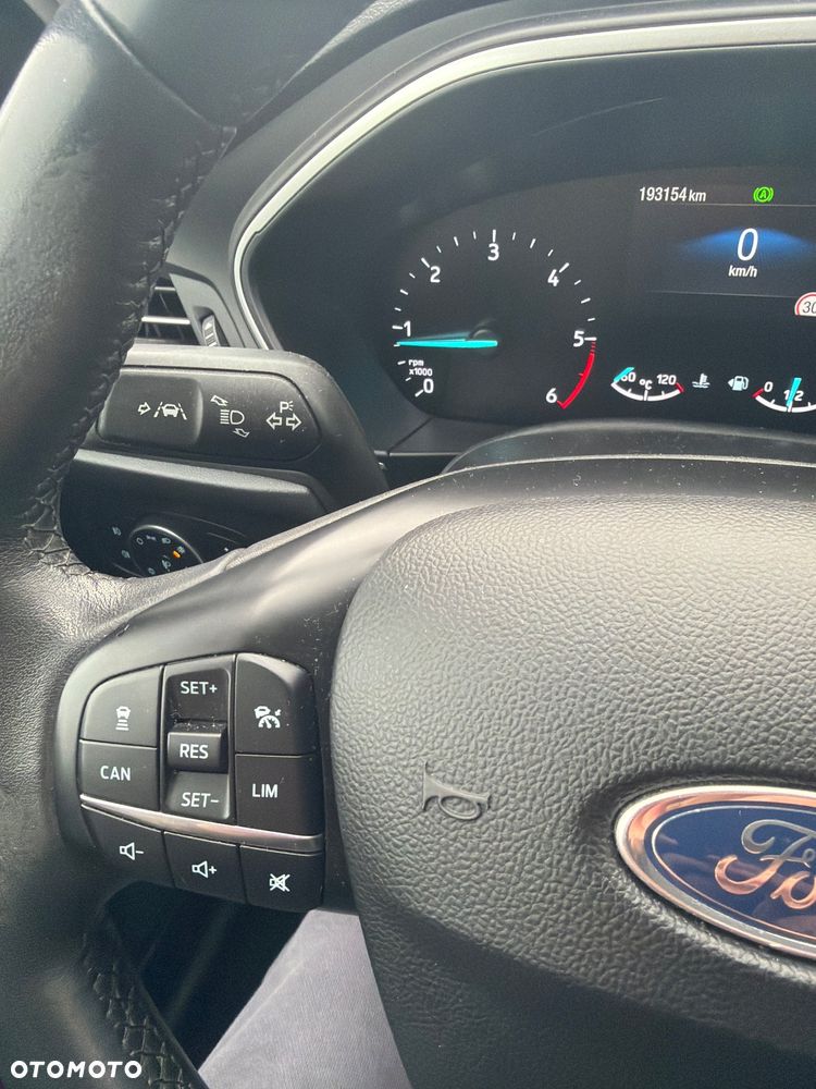 Ford Focus 1.5 EcoBlue Start-Stopp-System TITANIUM STYLE - 14