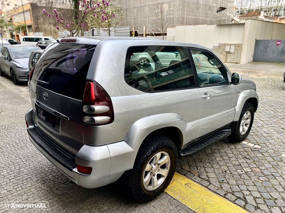 Toyota Land Cruiser 3.0 D-4D Std. Aut - 7