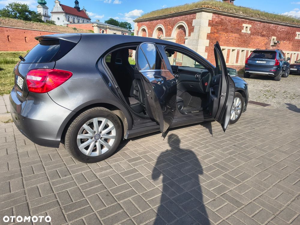 Mercedes-Benz Klasa A 180 (BlueEFFICIENCY) - 6
