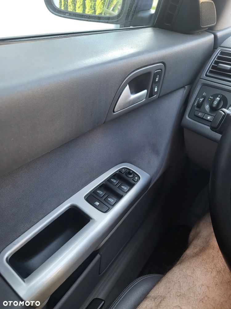 Volvo V50 2.0D Momentum - 25