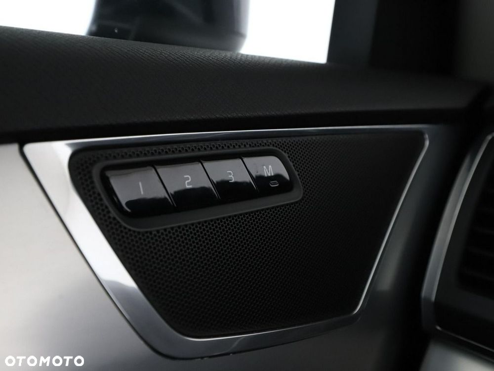 Volvo XC 90 B5 D AWD Momentum 7os - 37