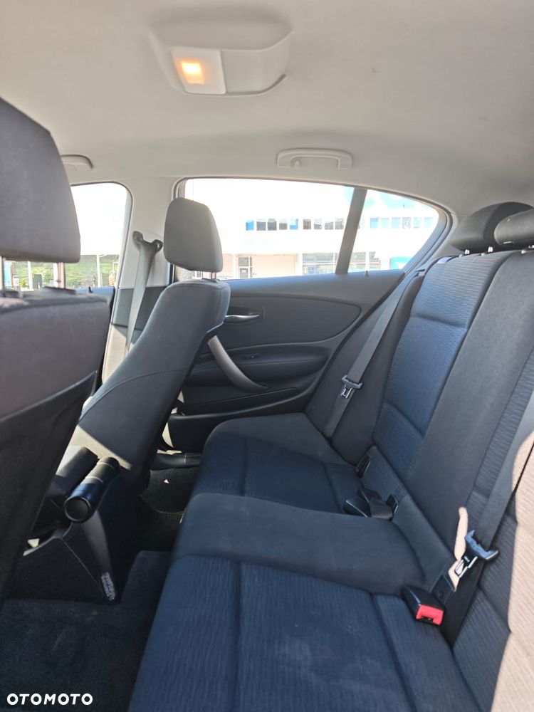 BMW Seria 1 118d - 12