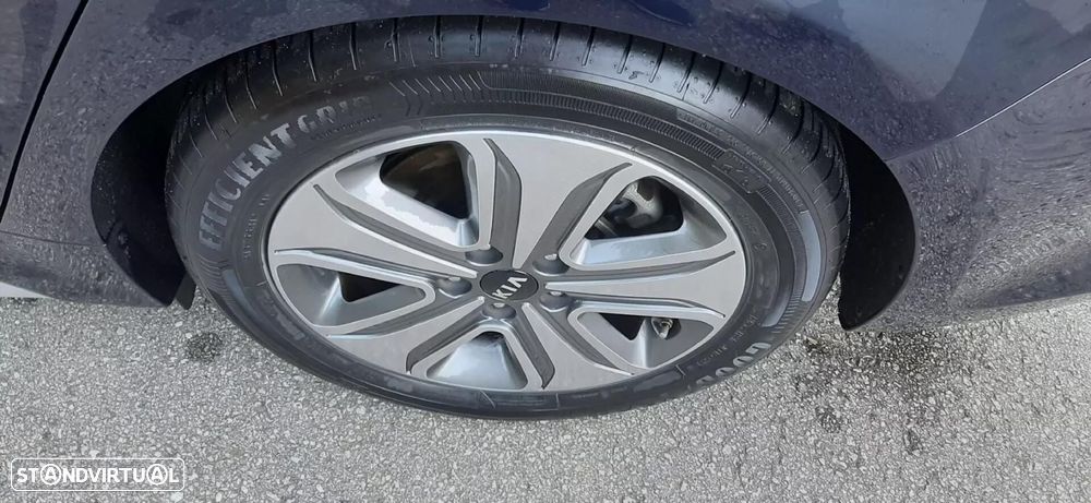 Kia Optima SW - 47