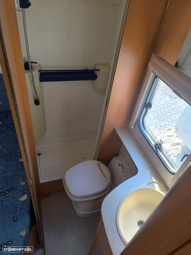 Hymer Tramp 5 lugares livrete - 12