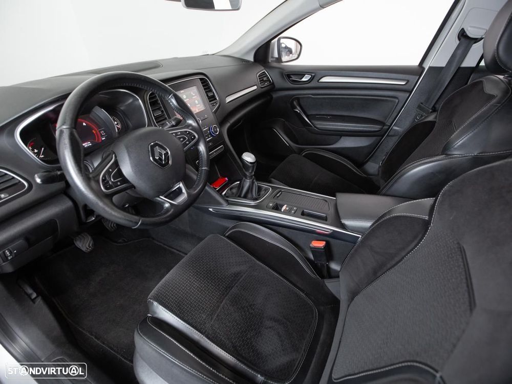 Renault Mégane Sport Tourer - 8