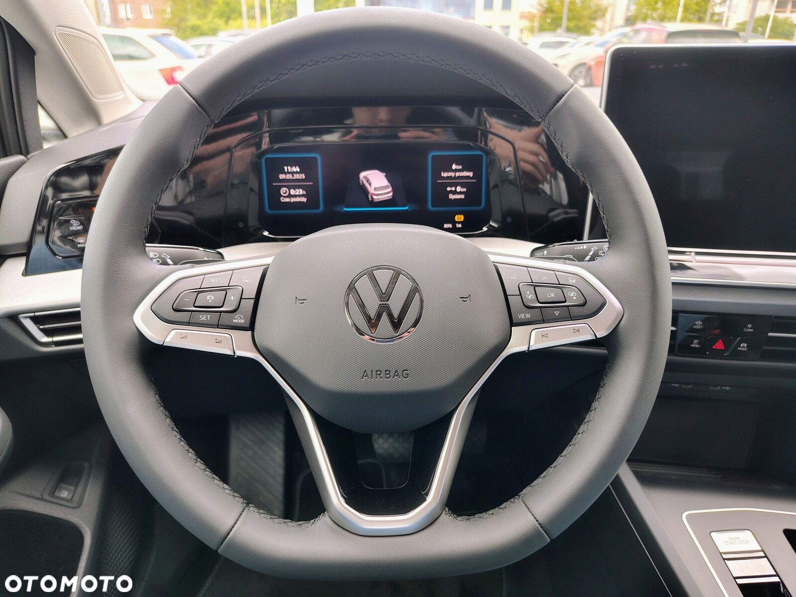 Volkswagen Golf - 11