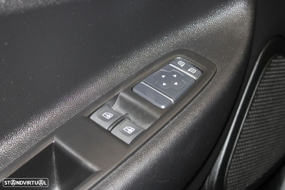 Renault Zoe (c/ Bateria) E-Tech EV50 Equilibre - 23