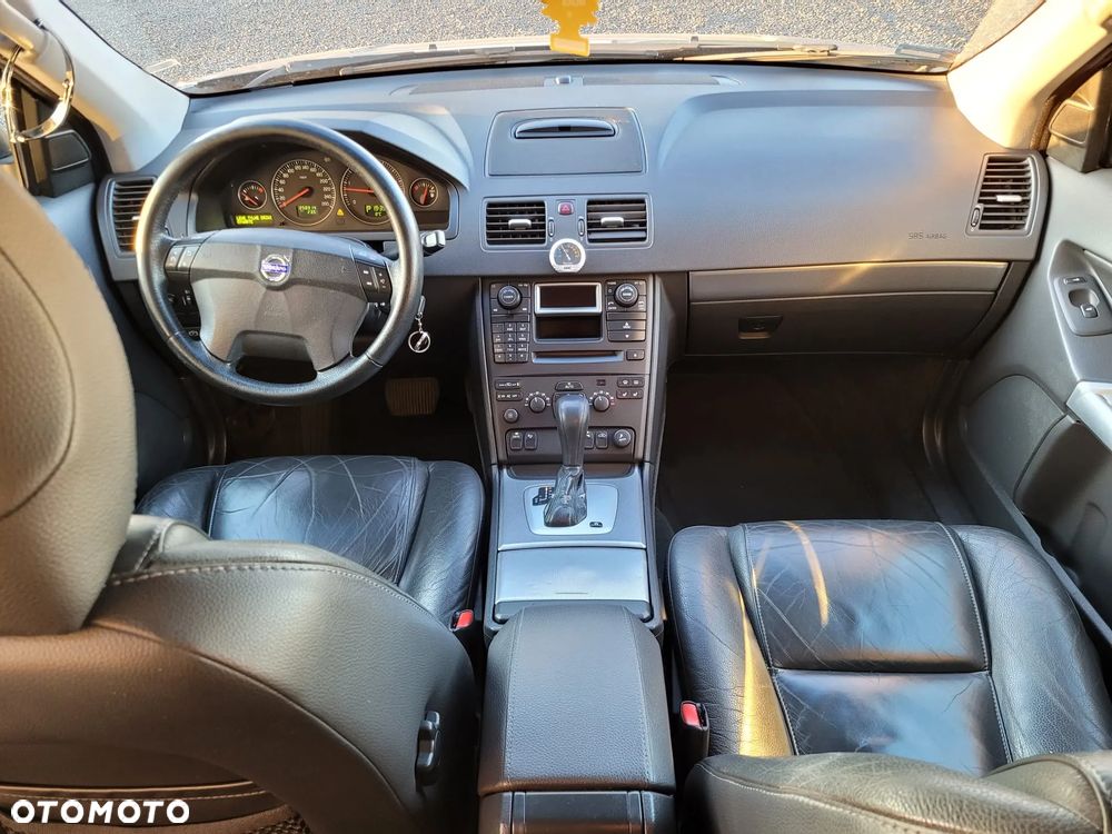 Volvo XC 90 D5 Momentum - 9