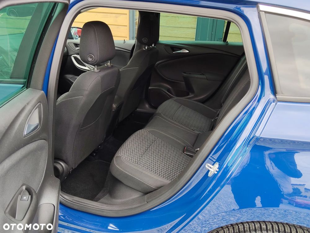 Opel Astra 1.6 D (CDTI) Start/Stop Innovation - 23