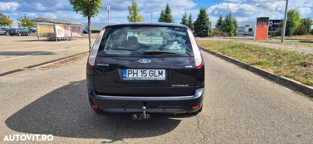 Ford Focus 2010 photo 2
