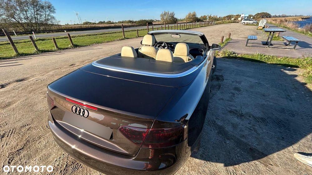 Audi A5 Cabrio - 12