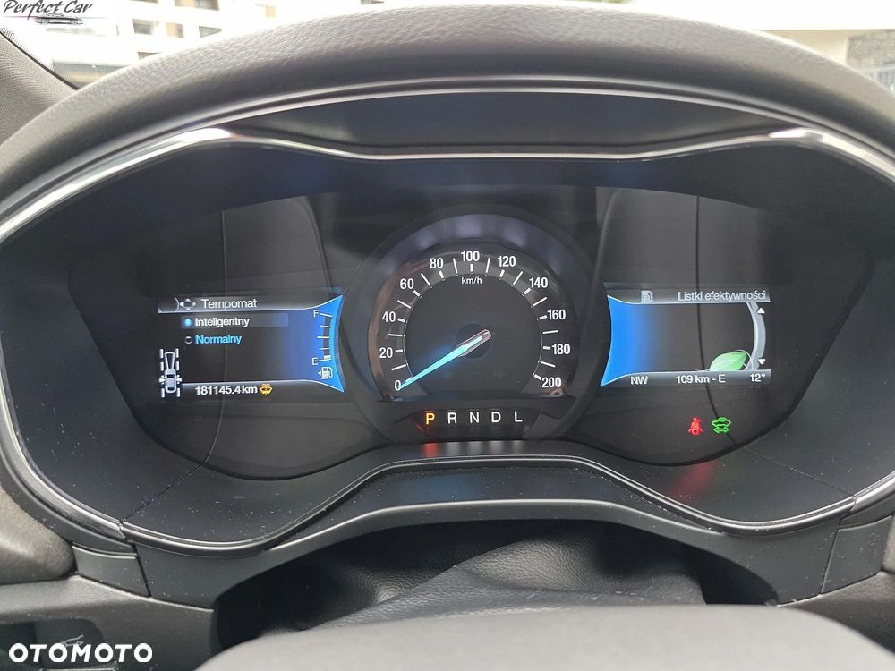 Ford Mondeo SW 2.0 Hybrid ST-Line X - 24