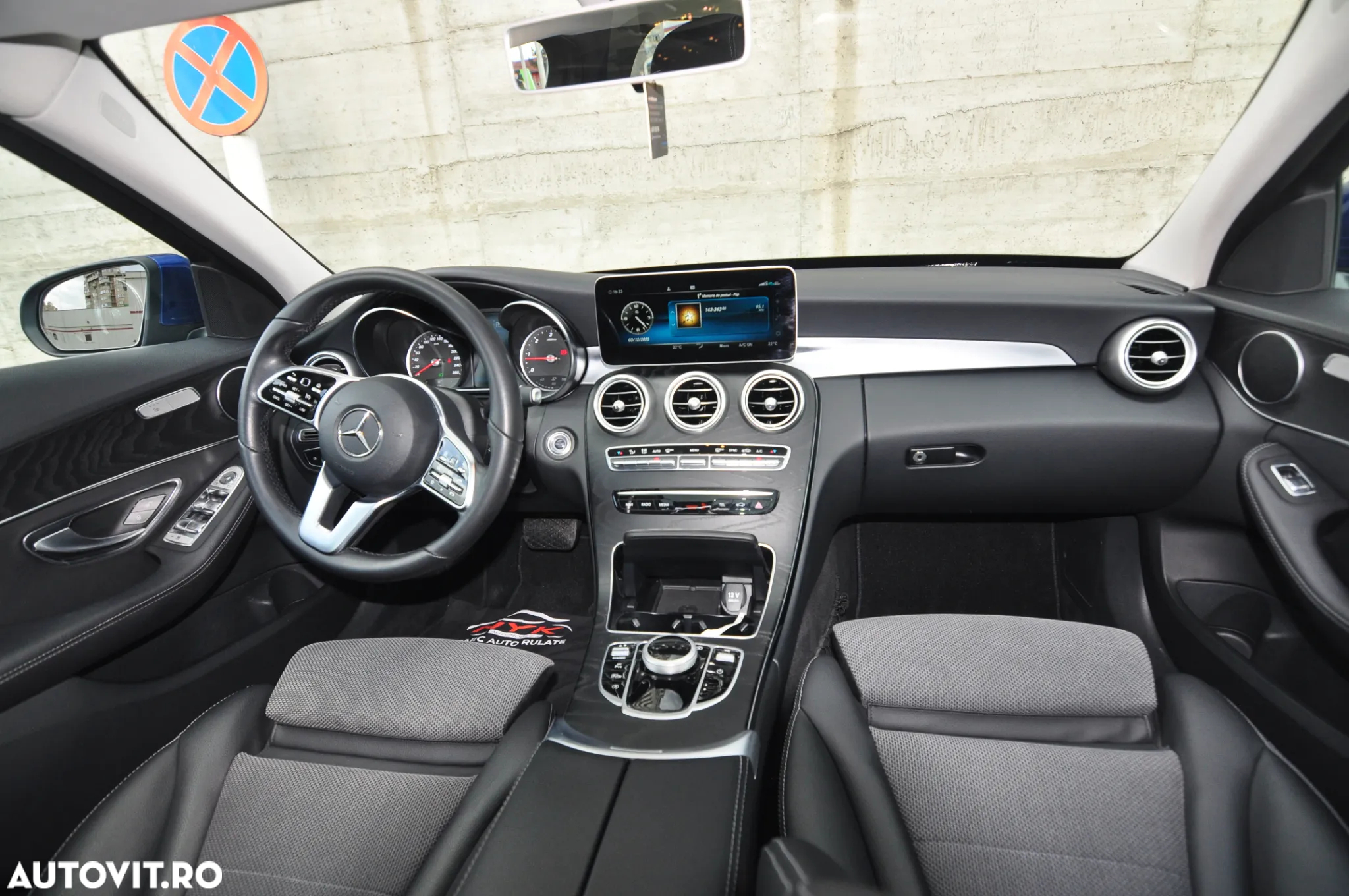Mercedes-Benz C 220 d 4Matic 9G-TRONIC Avantgarde - 5