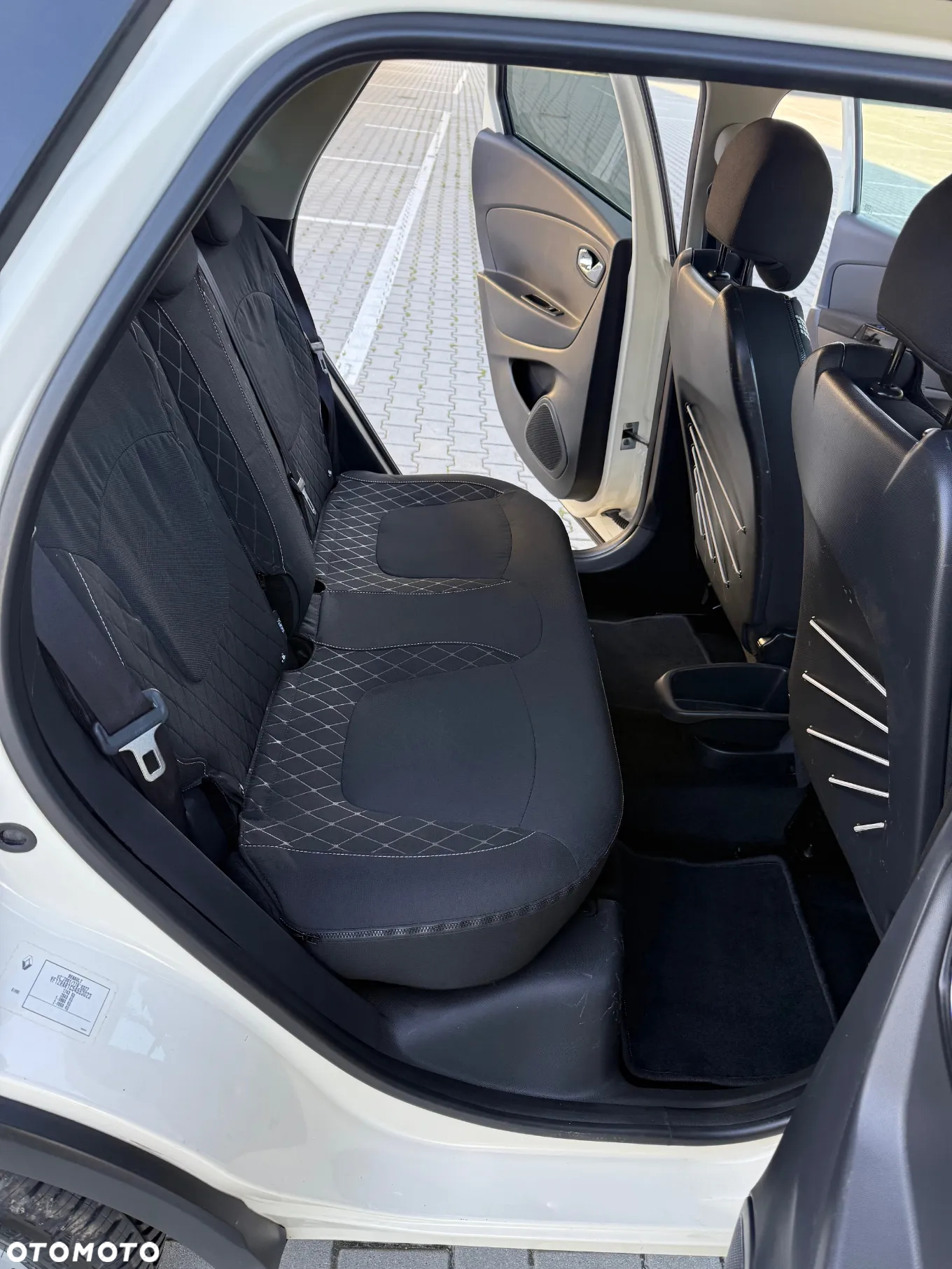 Renault Captur 1.5 dCi Energy Intens - 12