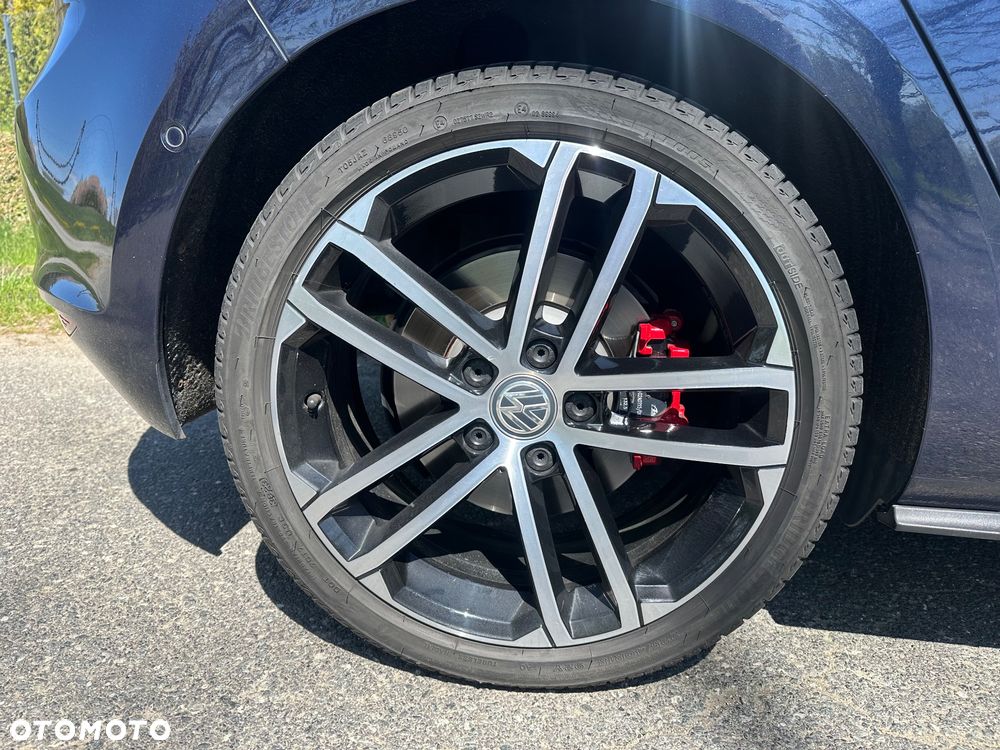 Volkswagen Golf - 4