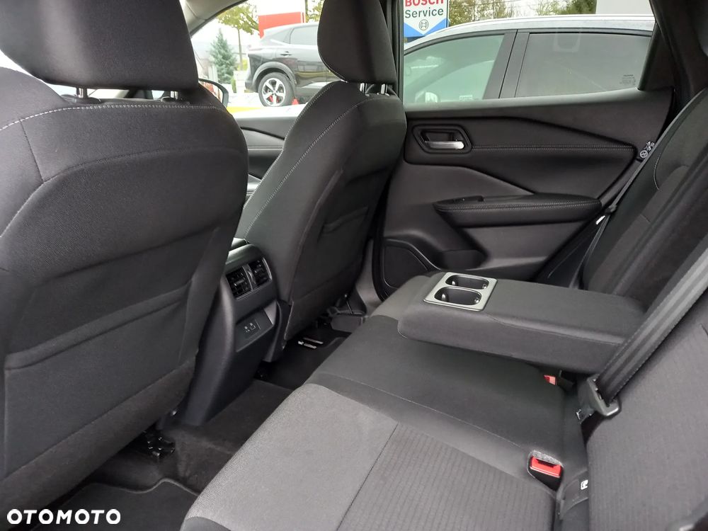 Nissan Qashqai 1.3 DIG-T MHEV N-Connecta Xtronic - 8