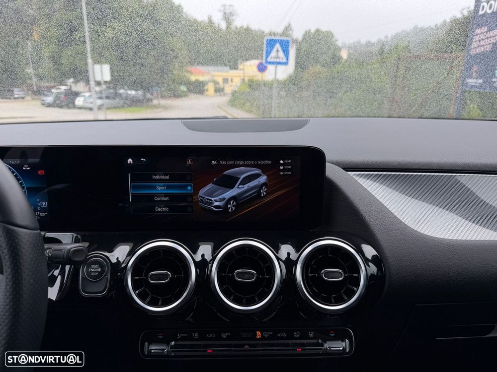 Mercedes-Benz GLA 250 - 40