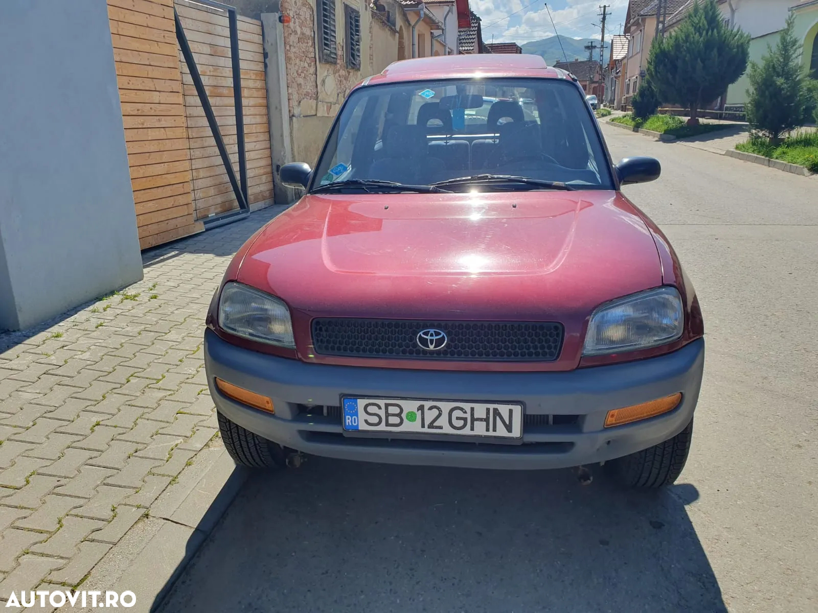 Toyota RAV4 - 8