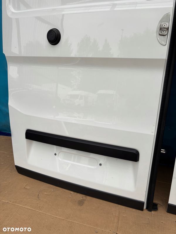 VW CRAFTER 2 MAN TGE 17- DRZWI Tylne kompletne prawe lewe białe wysokie - 3