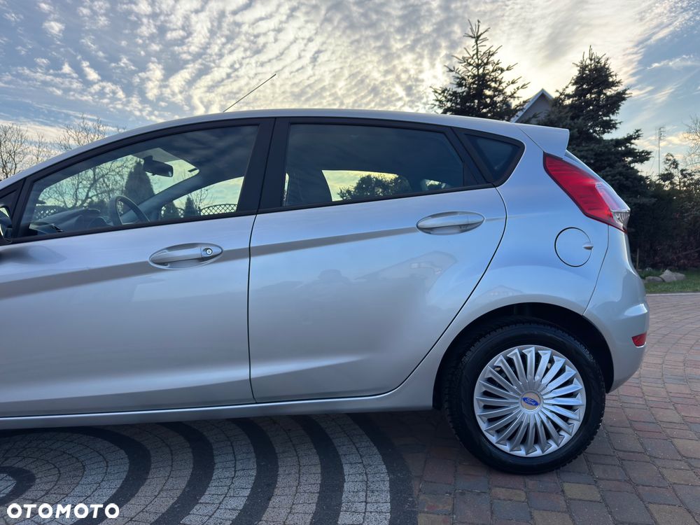 Ford Fiesta - 12