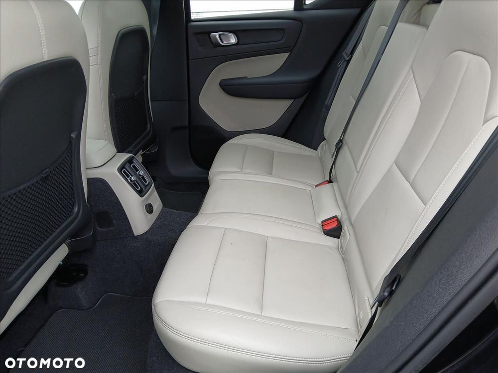 Volvo XC 40 - 12