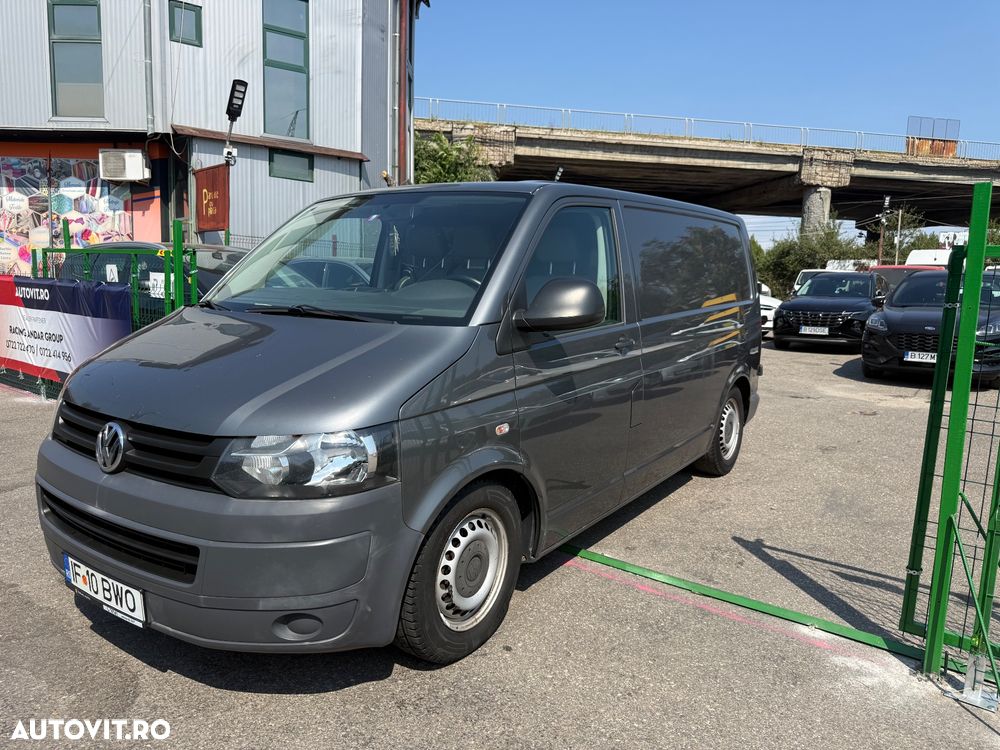 Volkswagen Transporter - 2
